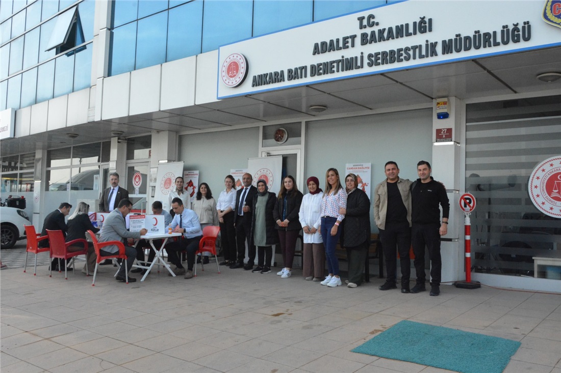 Ankara Batı DSM’de Personel ve Yükümlüler Kan Bağışında Bulundu